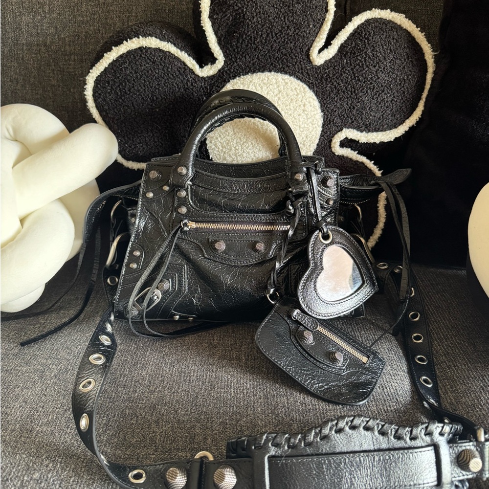 Balenciaga Neo Cagole xs